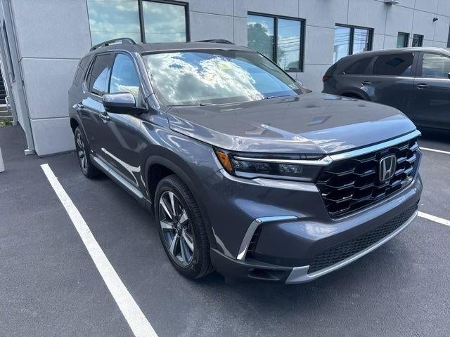2025 Honda Pilot Touring AWD