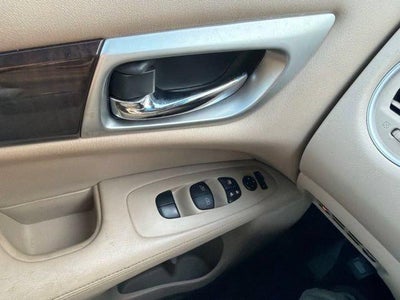 2016 Nissan Pathfinder 4WD 4dr SL