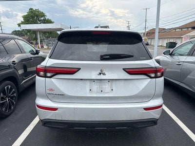 2022 Mitsubishi Outlander ES S-AWC