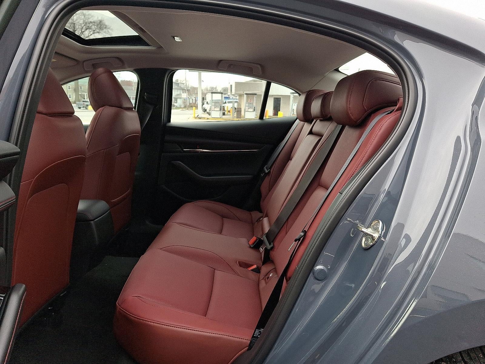 2026 Mazda Mazda3 Sedan 2.5 S Carbon Edition AWD