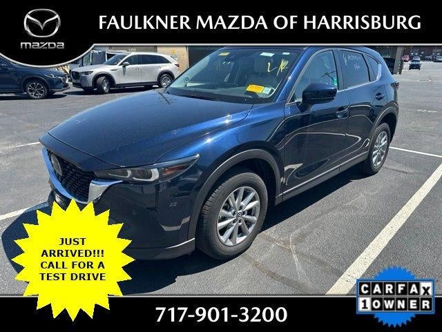 2023 Mazda CX-5 S Preferred package Auto AWD's photo