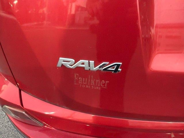 2017 Toyota RAV4 XLE AWD (Natl)