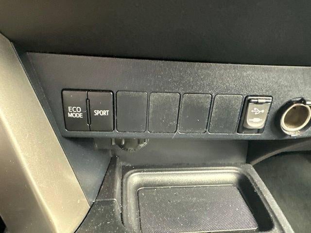 2015 Toyota RAV4 AWD 4dr XLE (Natl)