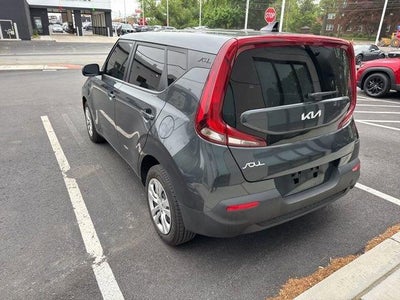 2022 Kia Soul LX IVT