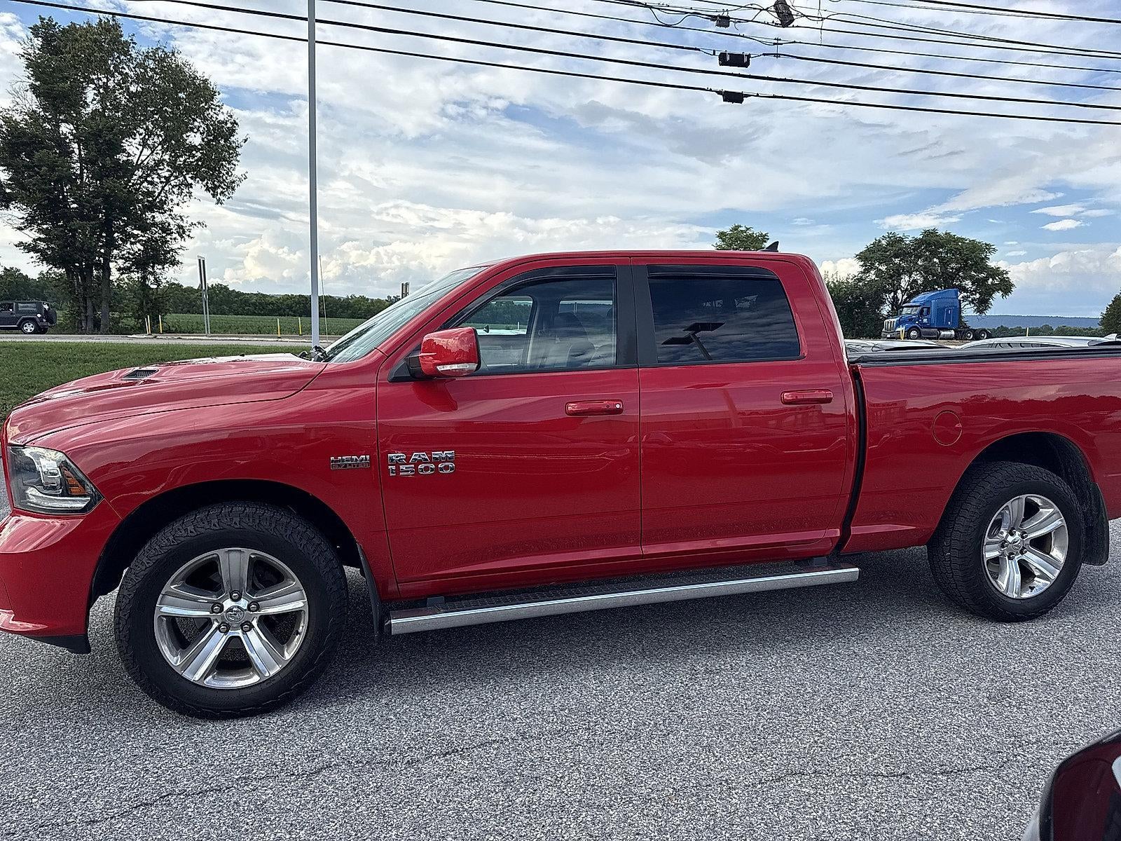 2016 RAM 1500 4WD Crew Cab 6.4 Ft Box Sport
