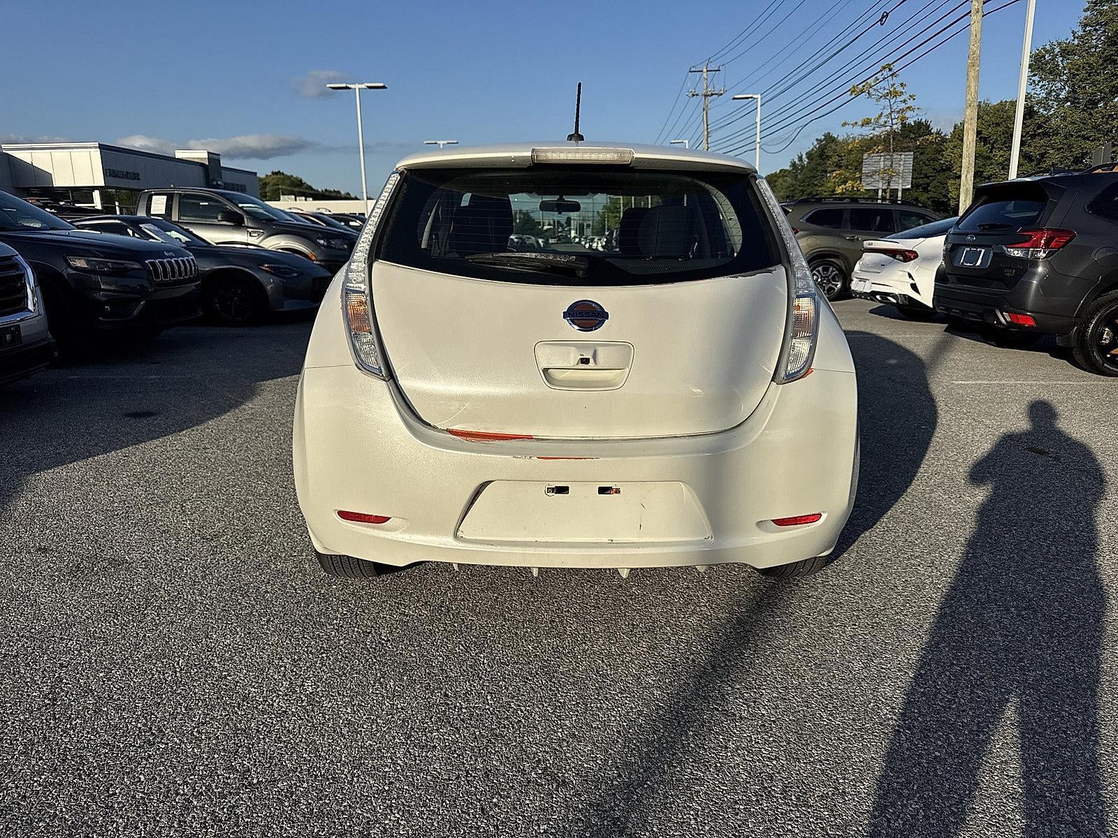 2015 Nissan LEAF 4dr HB S