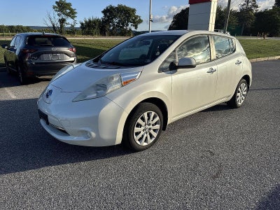 2015 Nissan LEAF 4dr HB S
