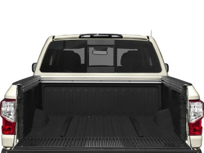 2017 Nissan Titan 4x4 Crew Cab SL