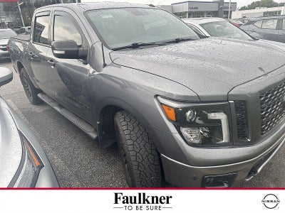2019 Nissan Titan 4x4 Crew Cab SV