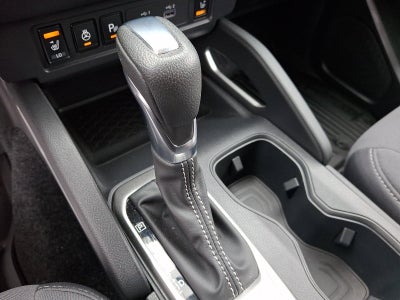 2022 Nissan Frontier Crew Cab 4x4 SV Auto