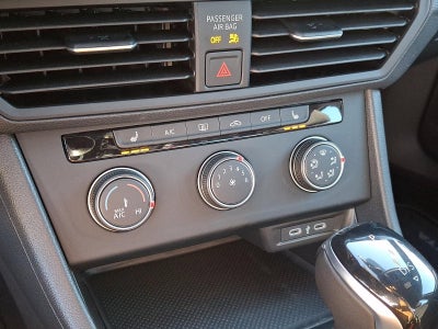 2024 Volkswagen Jetta Sport Auto