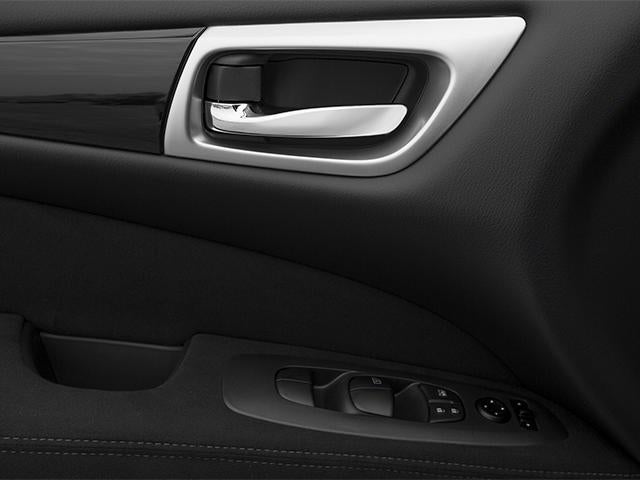 2013 Nissan Pathfinder 4WD 4dr SL