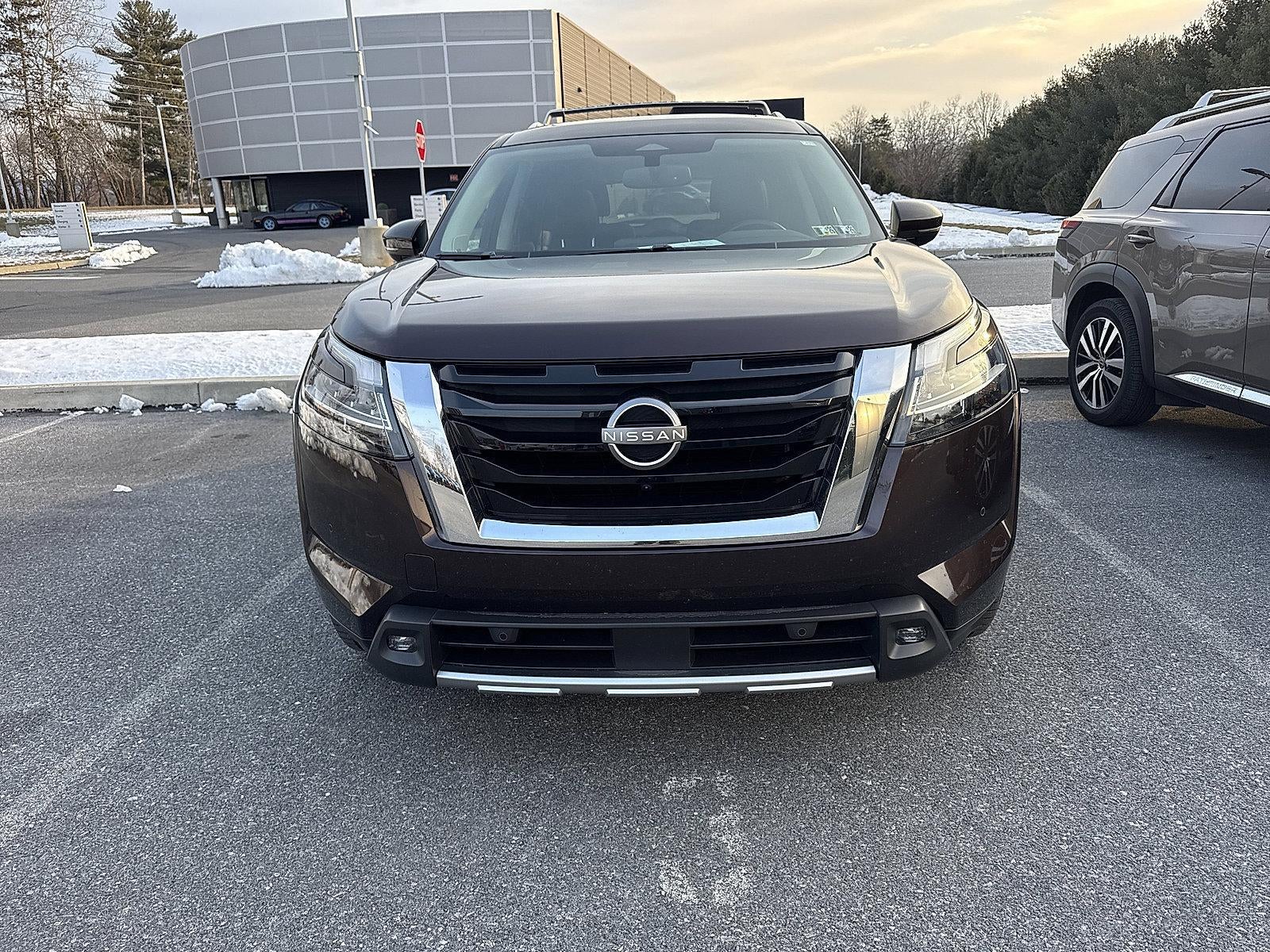2022 Nissan Pathfinder SL 4WD