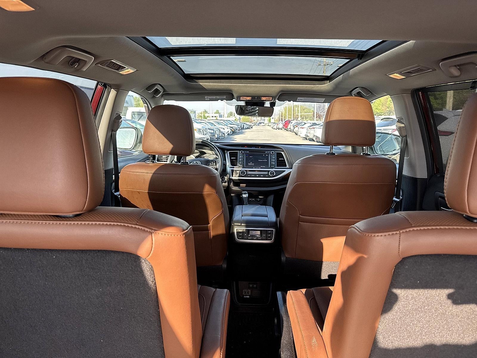 2019 Toyota Highlander Limited V6 AWD (Natl)