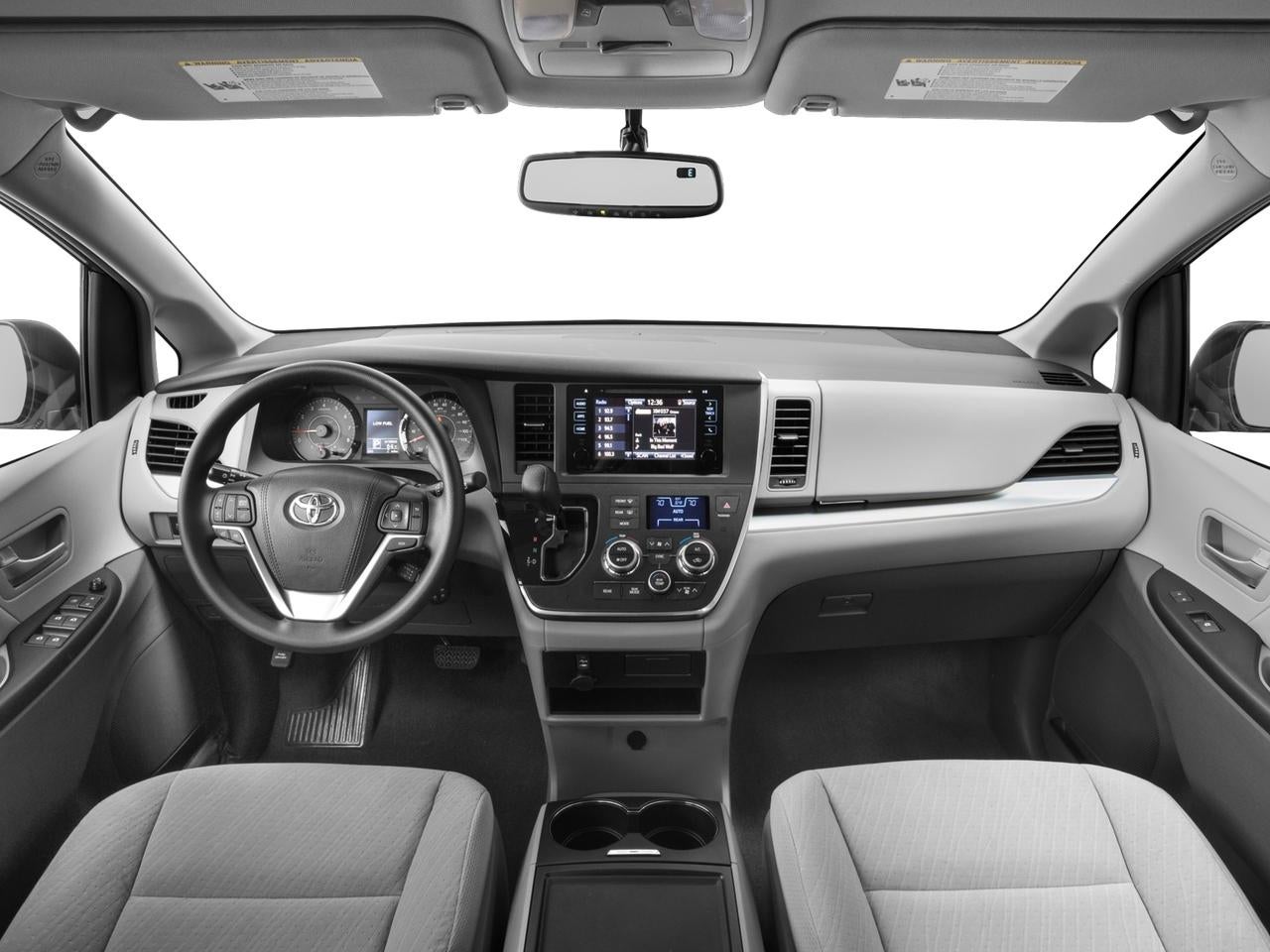 2017 Toyota Sienna LE FWD 8-Passenger (Natl)