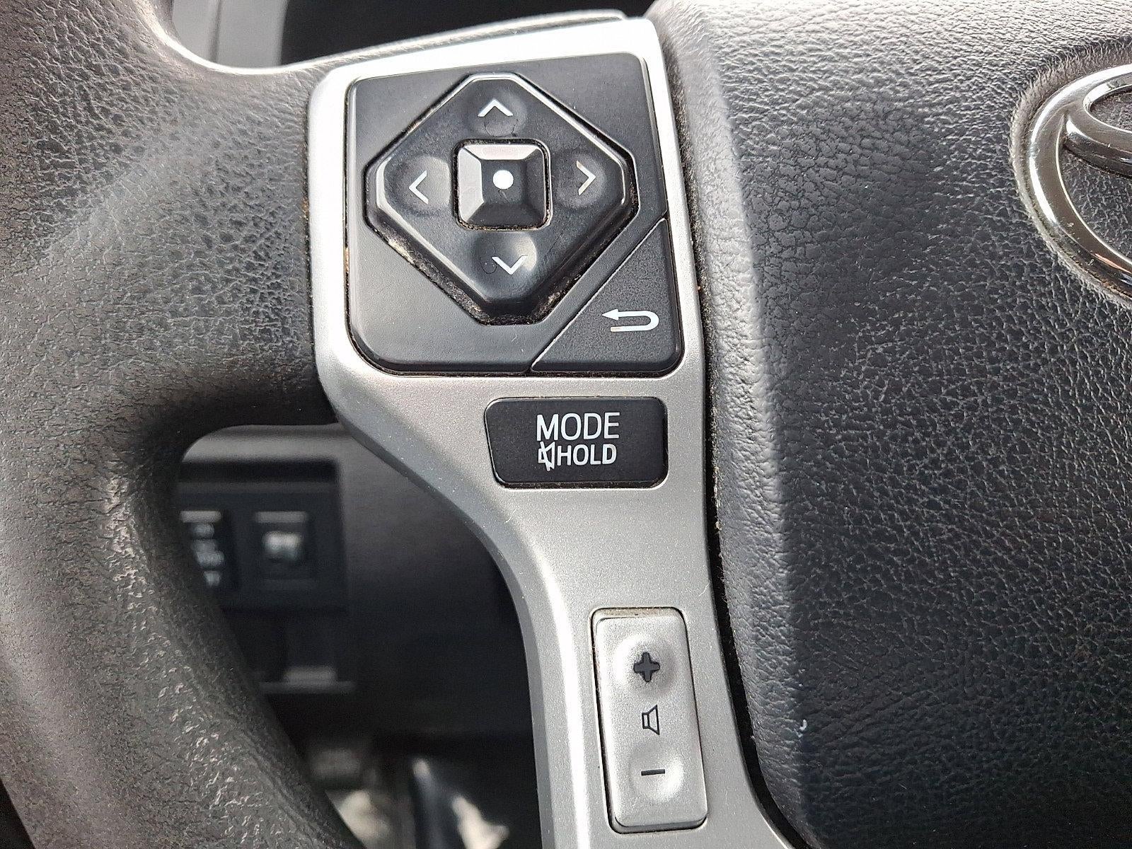 2015 Toyota Tundra 4WD Truck 4WD Double Cab Standard Bed 4.6L V8 SR5 (Natl)