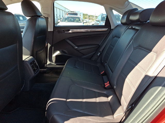 2016 Volkswagen Passat 1.8T SE