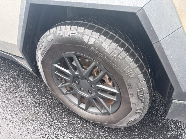 2025 Tesla Cybertruck All-Wheel Drive