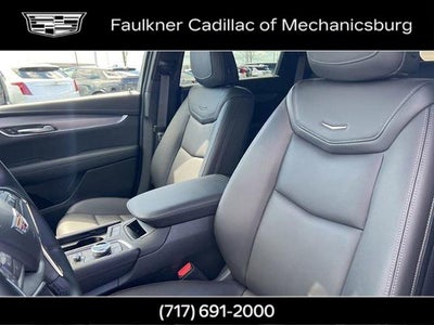 2025 Cadillac XT5 Luxury