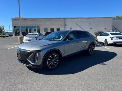 2024 Cadillac LYRIQ Sport 2