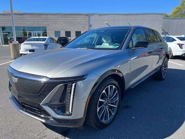 2024 Cadillac LYRIQ Sport 2