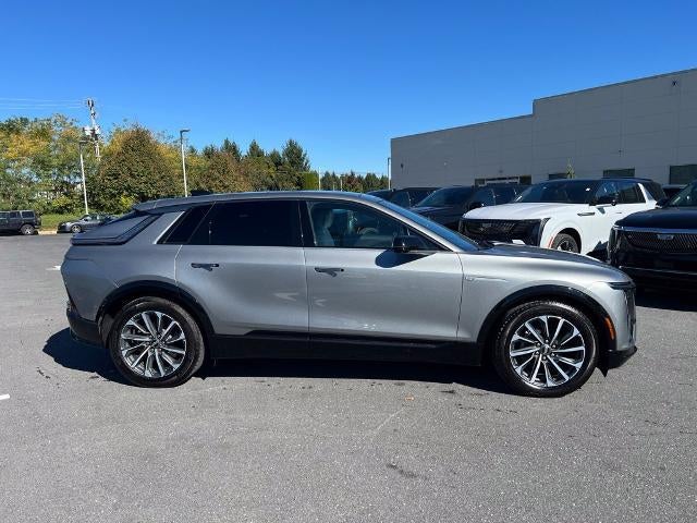 2024 Cadillac LYRIQ Sport 2