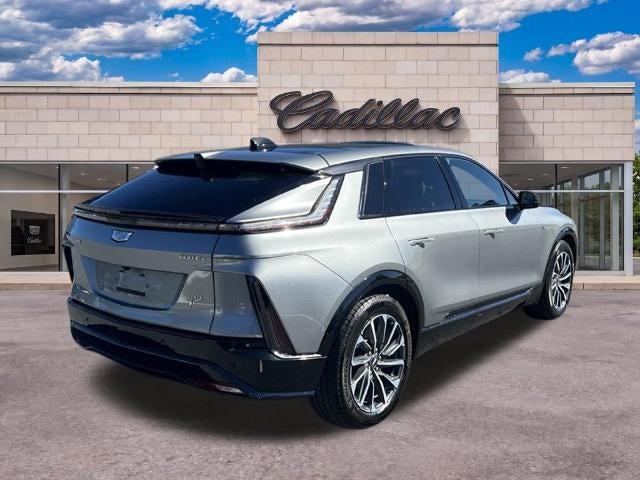 2024 Cadillac LYRIQ Sport 2