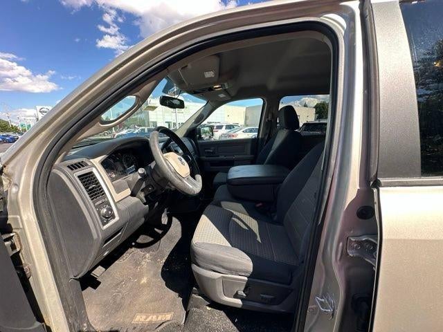 2009 Dodge Ram 1500 4WD Crew Cab 5.6 Ft Box SLT