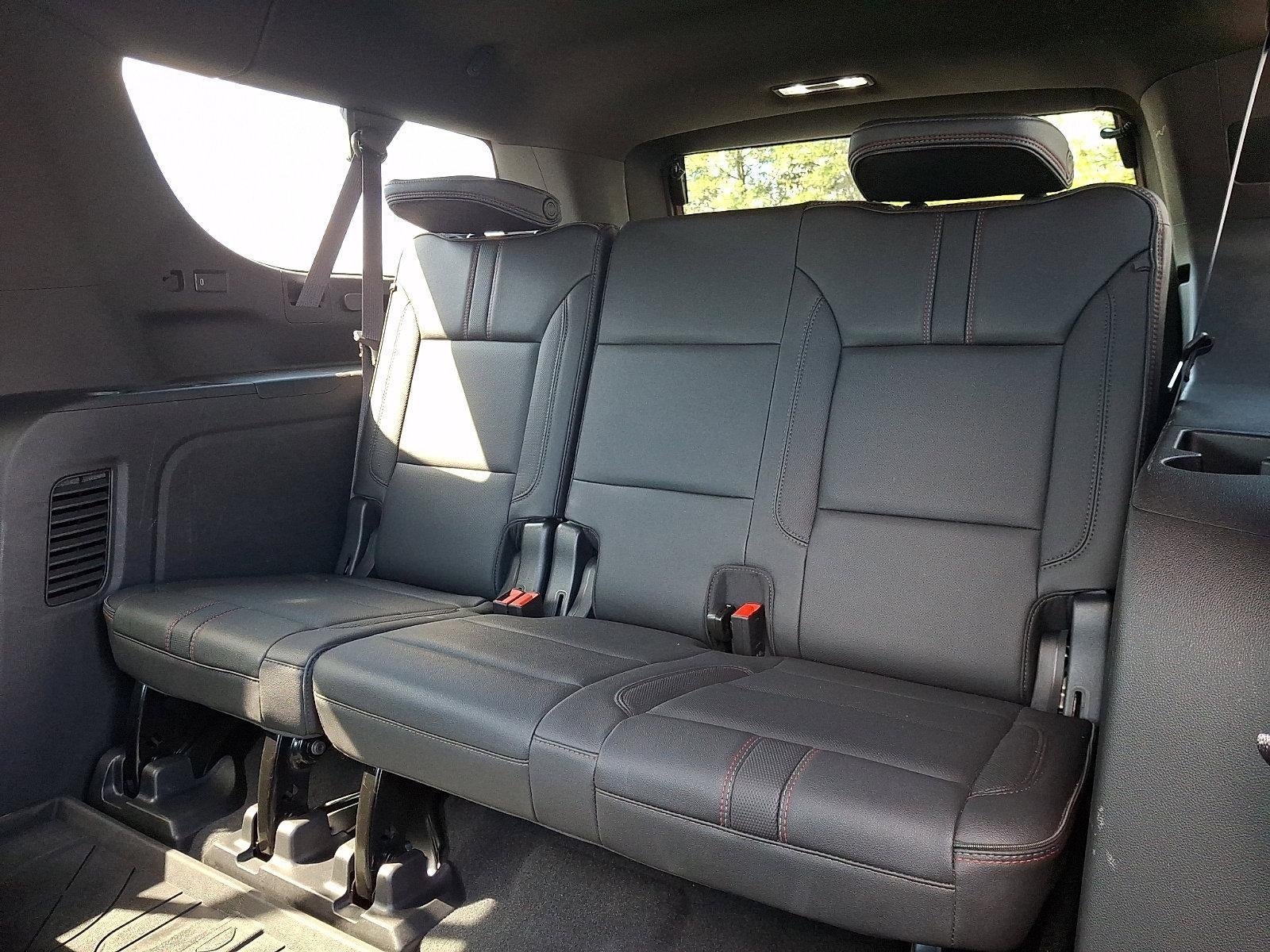 2022 Chevrolet Suburban 4WD RST