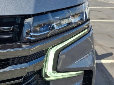 2022 Chevrolet Suburban 4WD RST