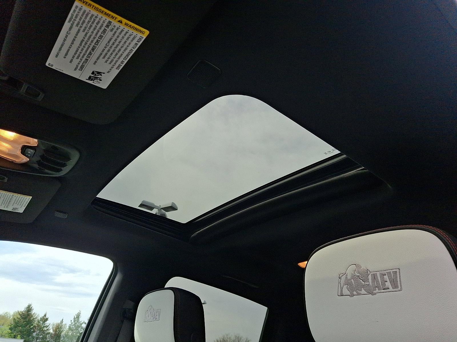 2024 GMC Canyon Crew Cab Short Box 4-Wheel Drive AT4X