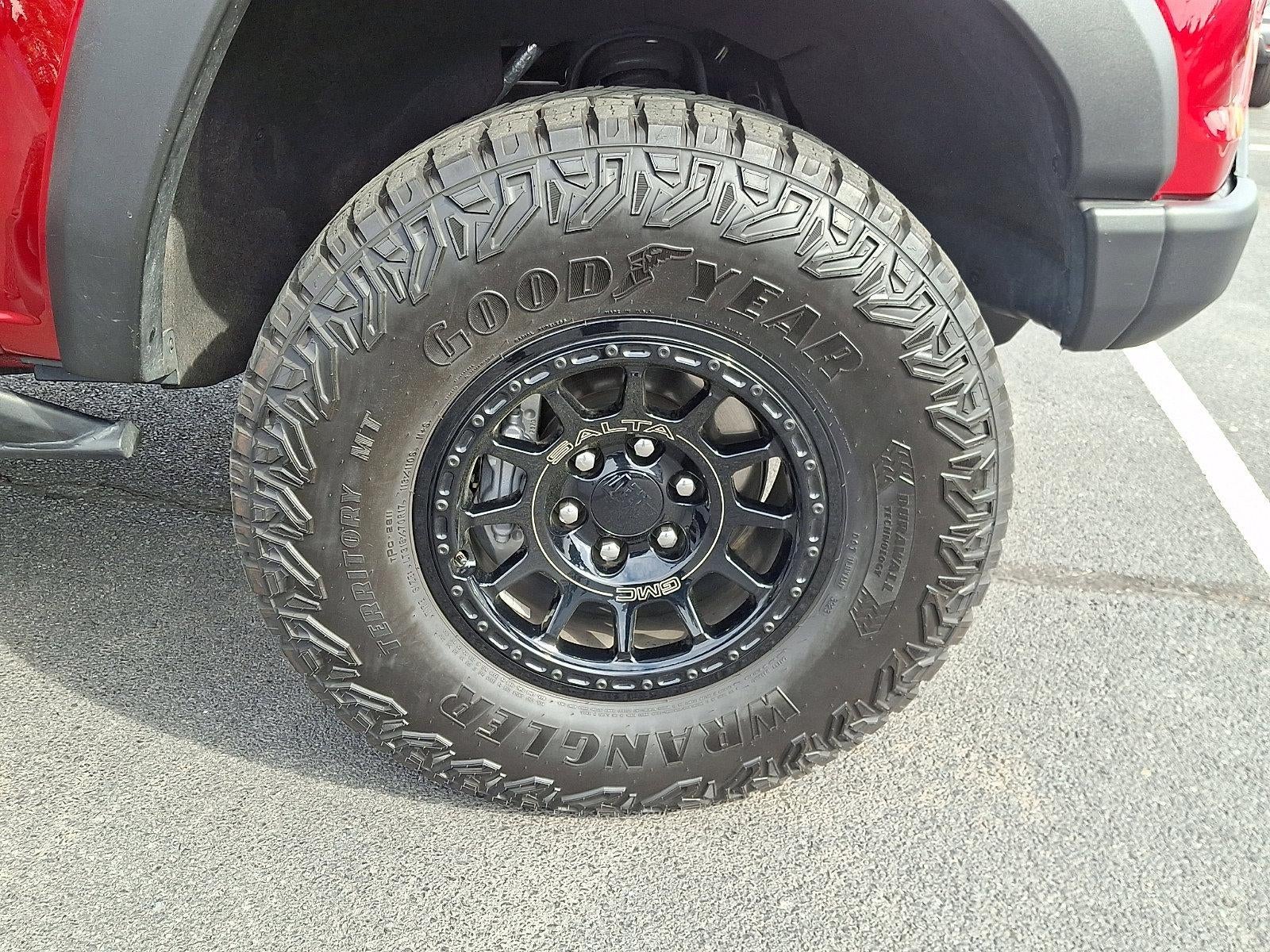 2024 GMC Canyon Crew Cab Short Box 4-Wheel Drive AT4X