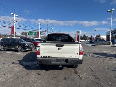 2018 Nissan Titan 4x4 Crew Cab SV