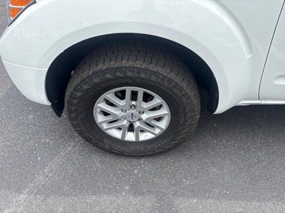 2016 Nissan Frontier 4WD Crew Cab SWB Auto SV