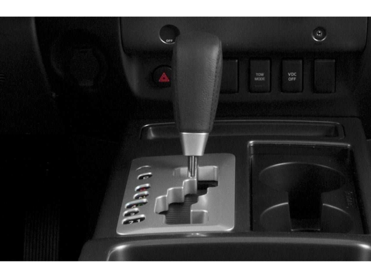 2015 Nissan Titan 4WD Crew Cab Short Bed SV