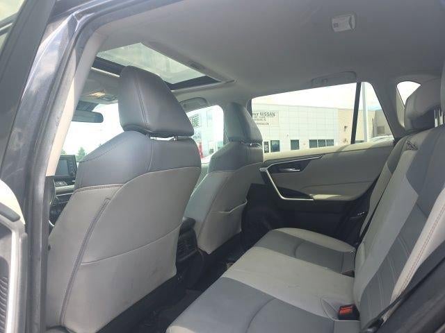 2019 Toyota RAV4 XLE Premium AWD (Natl)