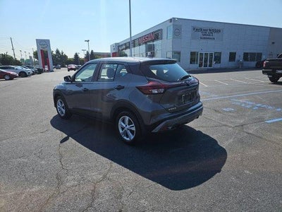 2025 Nissan Kicks Play S FWD