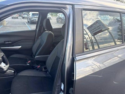 2019 Nissan Kicks SV FWD