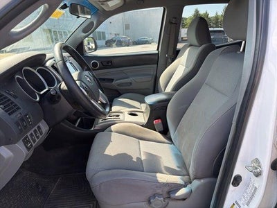 2015 Toyota Tacoma 4WD Double Cab Short Bed V6 Automatic (Natl)