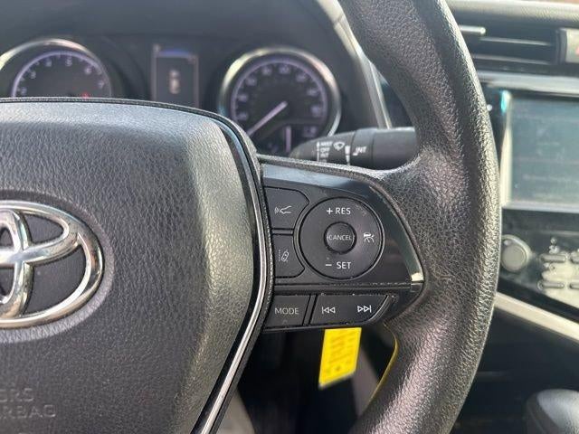 2018 Toyota Camry LE Auto (SE)