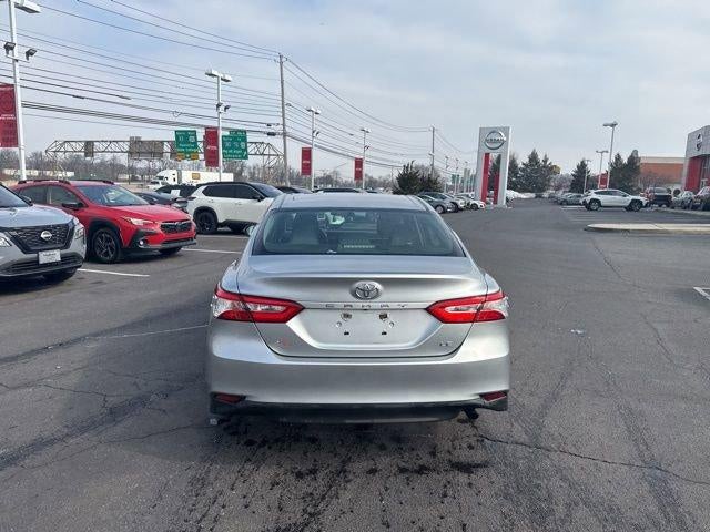 2018 Toyota Camry LE Auto (SE)