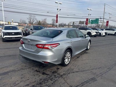 2018 Toyota Camry LE Auto (SE)