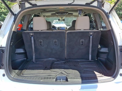 2016 Honda Pilot AWD EX-L with DVD Rear Entertainment System