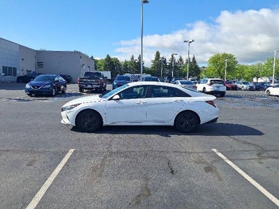 2021 Hyundai ELANTRA SEL IVT