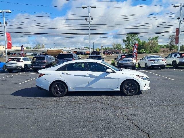 2021 Hyundai ELANTRA SEL IVT