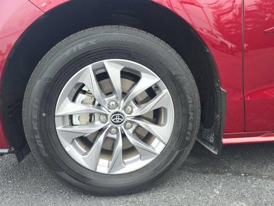 2026 Toyota Sienna XLE FWD 7-Passenger (Natl)