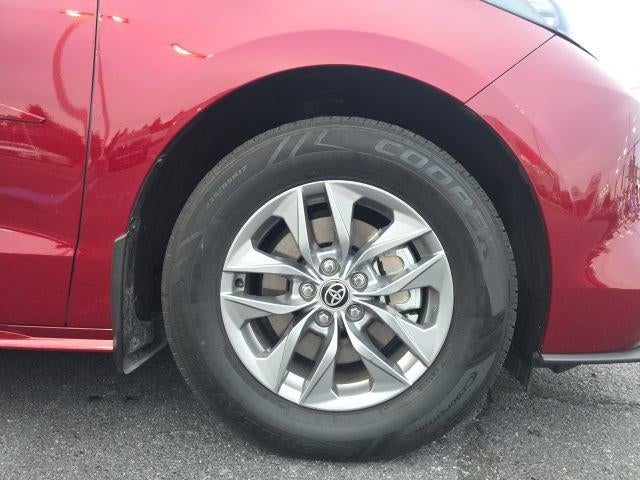 2026 Toyota Sienna XLE FWD 7-Passenger (Natl)