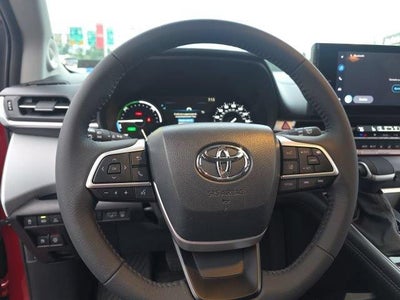 2026 Toyota Sienna XLE FWD 7-Passenger (Natl)