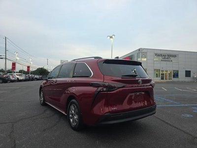 2026 Toyota Sienna XLE FWD 7-Passenger (Natl)