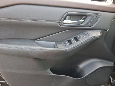 2023 Nissan Rogue AWD SL